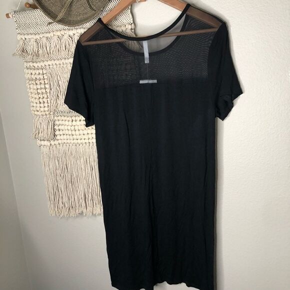 David’s Bridal Bride’s Babes Black Mesh Shirt - Picture 4 of 4